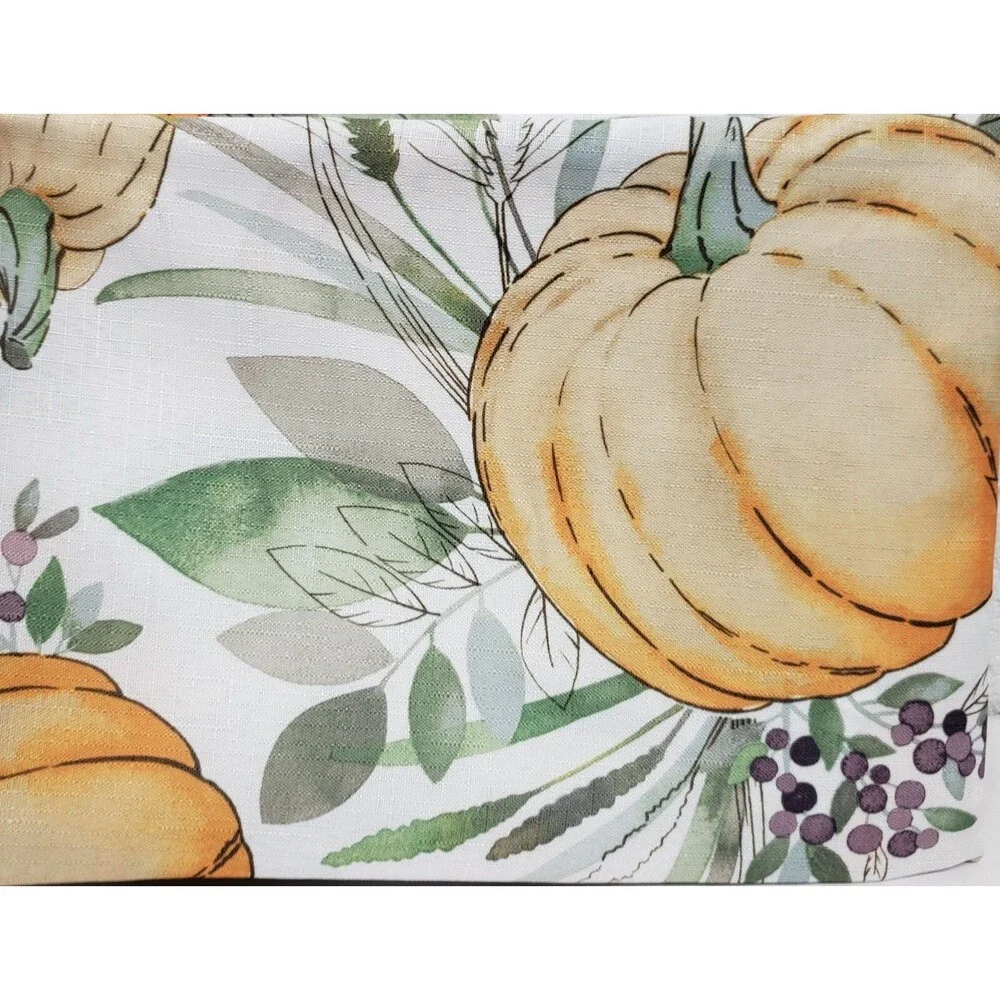 1 Printed Fabric Tablecloth, 60